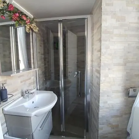 Luca's Vatican Hospitality Apartmán *